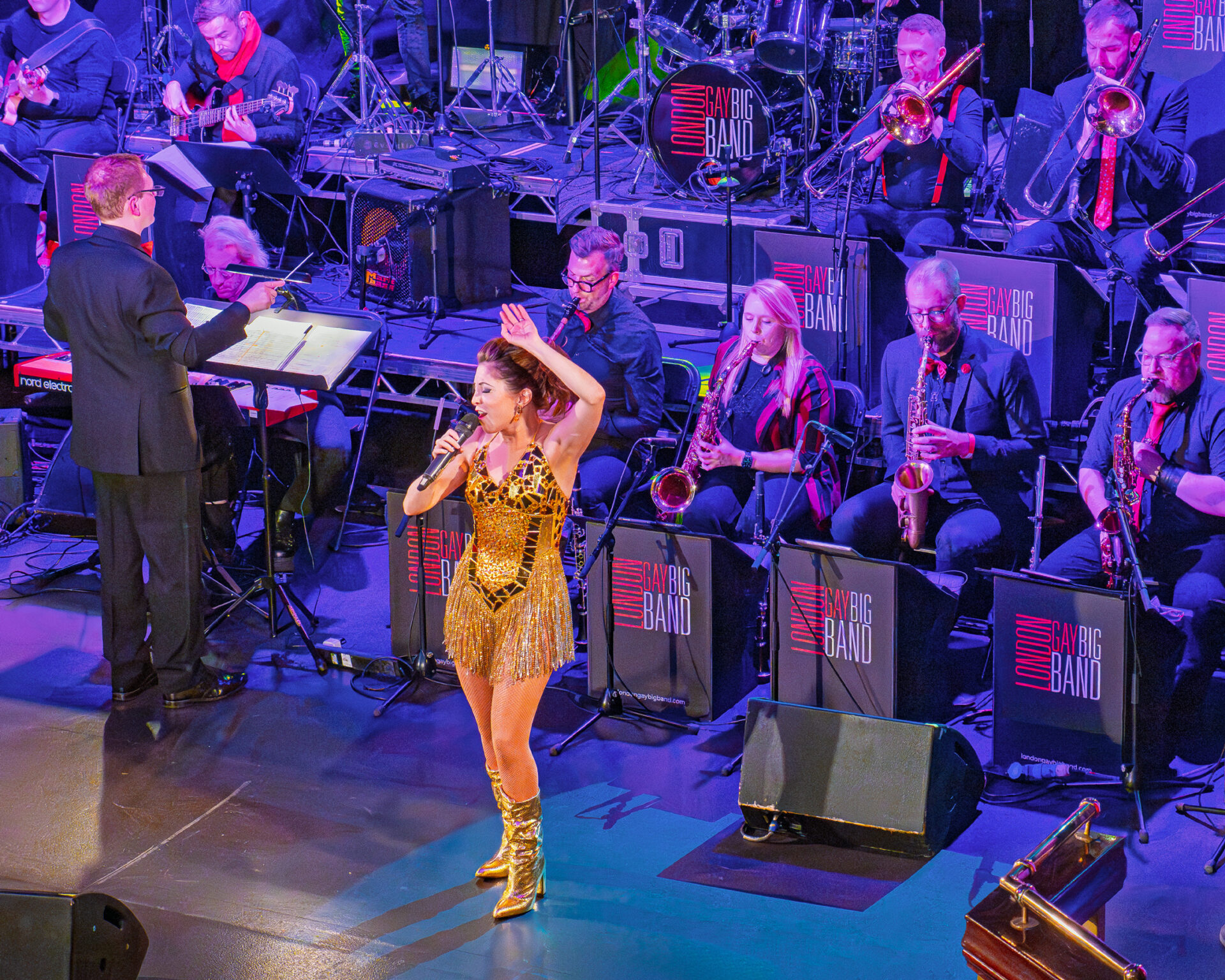 DIVAS – Legends Live Loud