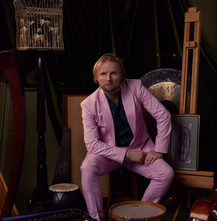 Tom Hickox featuring New Young Voice Collective