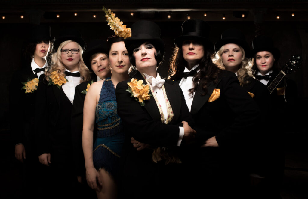 Tricity Vogue’s All Girl Swing Band